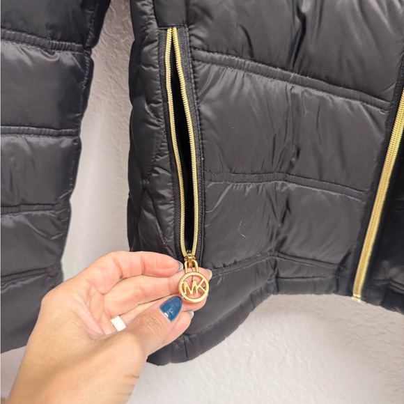 MK Michael Kors Black Packable Down Fill Hooded Jacket Womans M - Picture 6 of 12